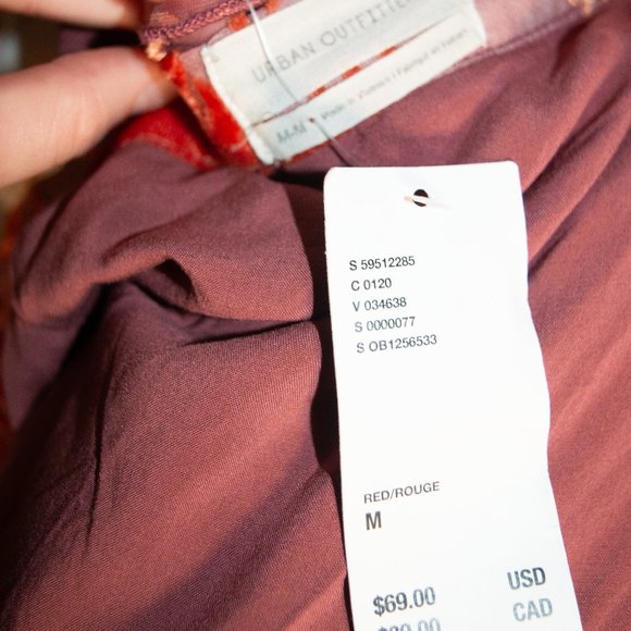 Urban Outfitters Red and Purple Hounds tooth Plaid Velvet Mini Skirt size Medium - Picture 3 of 4